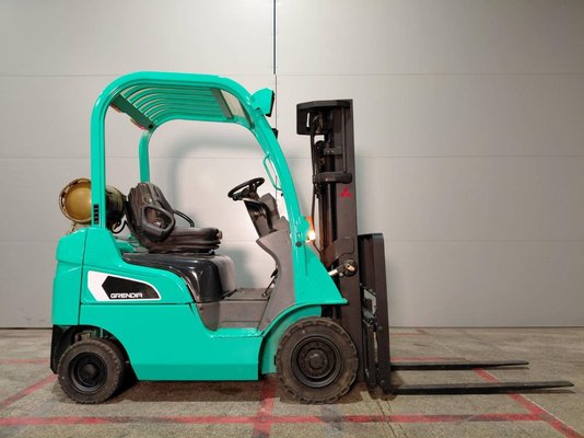 Chariot élévateur frontal 4 roues Mitsubishi FG15N