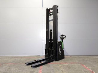 Gerbeur accompagnant Hangcha CDD20 XT1-SI