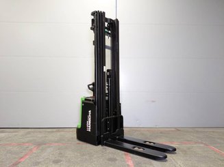 Gerbeur accompagnant Hangcha CDD20 XT1-SI