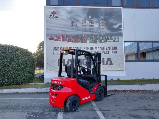 Chariot élévateur frontal 4 roues Hangcha XF25D-2 (CPCD25-X2H7F1)