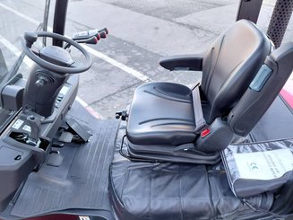 Chariot élévateur frontal 4 roues Hangcha XF25D-2 (CPCD25-X2H7F1)