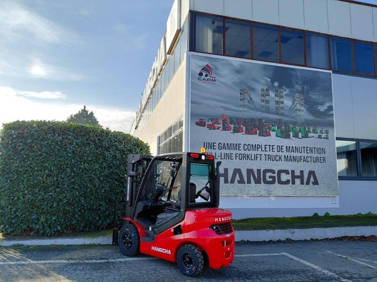 Chariot élévateur frontal 4 roues Hangcha XF25D-2 (CPCD25-X2H7F1)