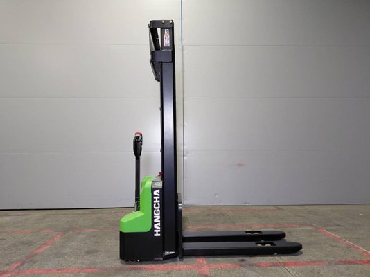 Gerbeur accompagnant Hangcha CDD15-A2MC2-ISZ