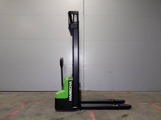 Gerbeur accompagnant Hangcha CDD15-A2MC2-ISZ