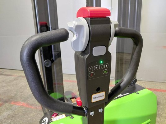 Gerbeur accompagnant Hangcha CDD15-A2MC2-ISZ