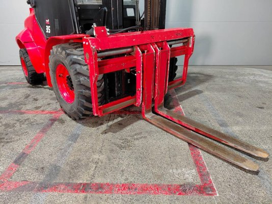 Chariot élévateur tout terrain Hangcha TT35-2 (CPCD35-X2W98E-RT2)